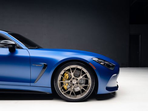 Used 2024 Mercedes-Benz AMG GT 63 image 43