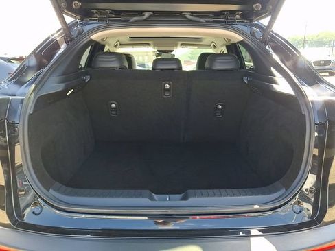Used 2023 MAZDA CX-30 AWD 2.5 S w/ Premium Package image 29