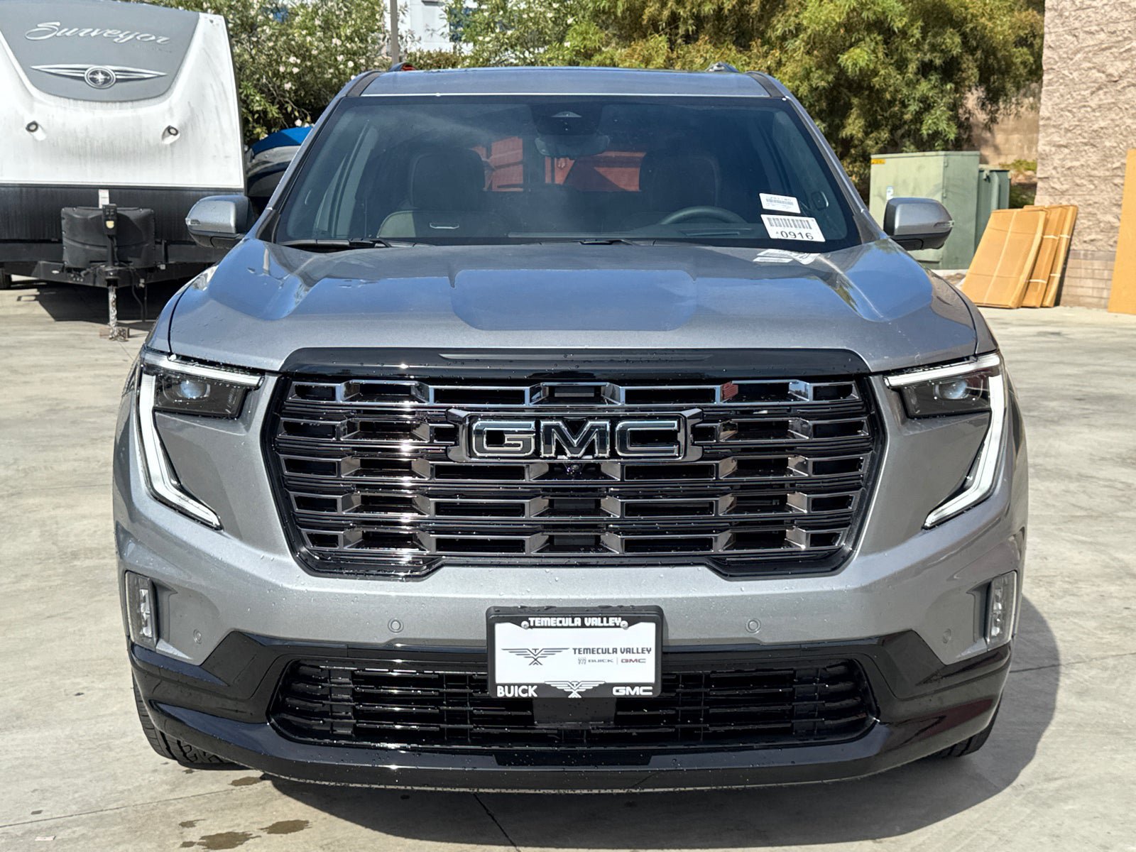 Used 2026 GMC Acadia Denali Ultimate w/ LPO, Floor Liner Package AWD/4WD image 5