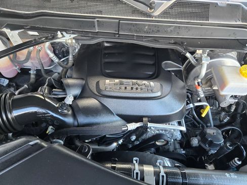 Used 2024 RAM 2500 Big Horn image 25