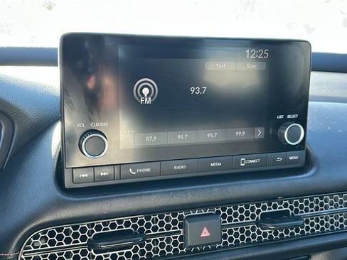 Used 2025 Honda HR-V Sport image 14