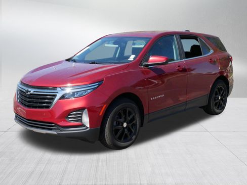Used 2023 Chevrolet Equinox LT FWD image 3