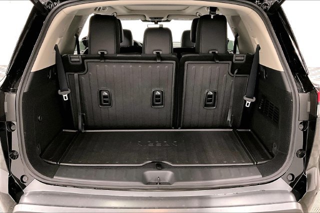 New 2026 Nissan Pathfinder Platinum w/ Cargo Package AWD/4WD image 41