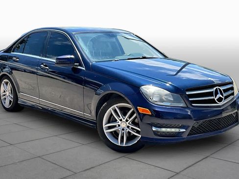 Used 2014 Mercedes-Benz C 250 Sedan w/ Premium 1 Package image 3