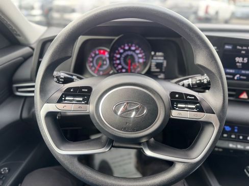 Certified 2023 Hyundai Elantra SEL image 10