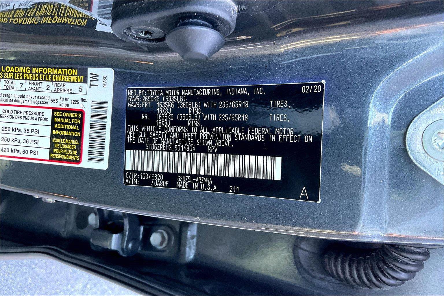 Used 2020 Toyota Highlander XLE AWD/4WD image 36
