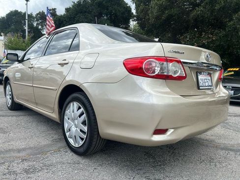Used 2012 Toyota Corolla LE FWD image 5