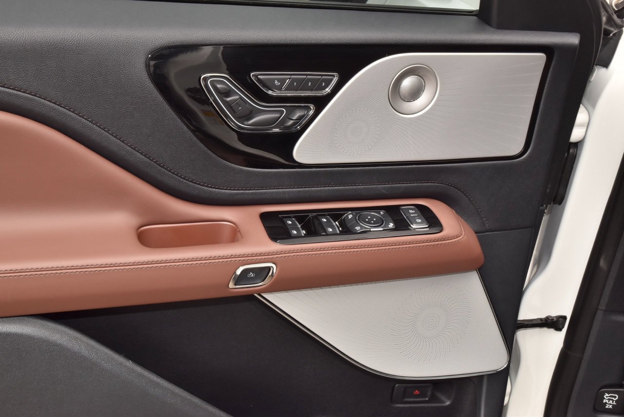 New 2027 Lincoln Aviator Reserve AWD/4WD image 36