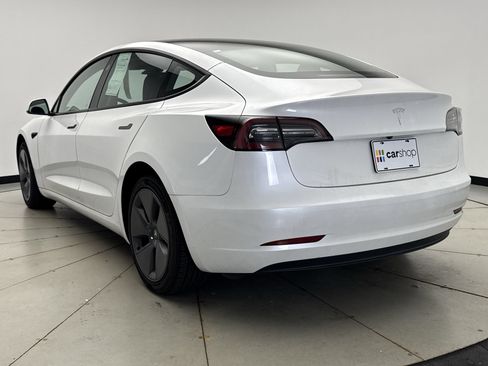 Used 2023 Tesla Model 3 Standard Range RWD image 3