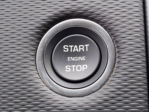 New 2026 Land Rover Discovery Limited Edition AWD/4WD image 12