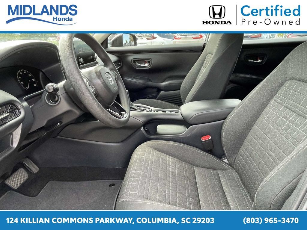 Certified 2025 Honda HR-V LX image 13