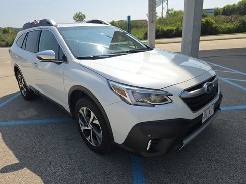 Used 2020 Subaru Outback Touring AWD/4WD image 2