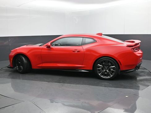 Used 2017 Chevrolet Camaro ZL1 RWD image 30