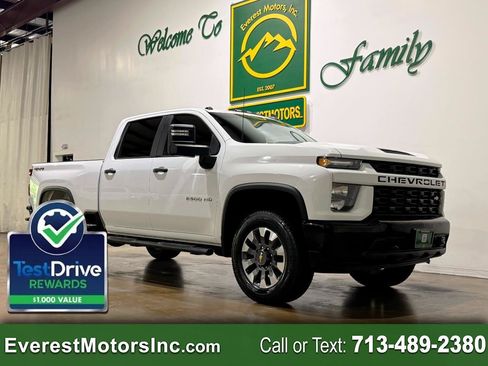 Used 2021 Chevrolet Silverado 2500 Custom w/ Custom Value Package AWD/4WD image 1