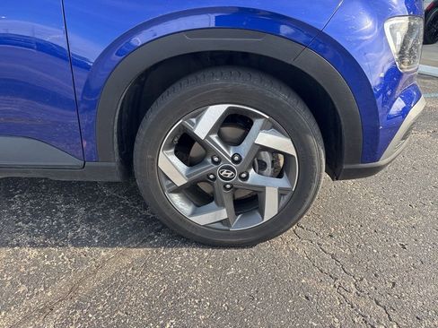 Used 2022 Hyundai Venue SEL image 7