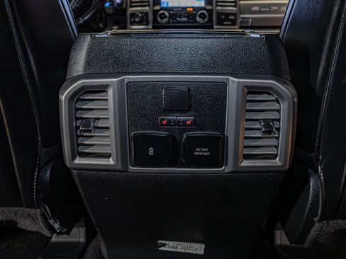 Used 2019 Ford F250 Platinum w/ Platinum Ultimate Package AWD/4WD image 28