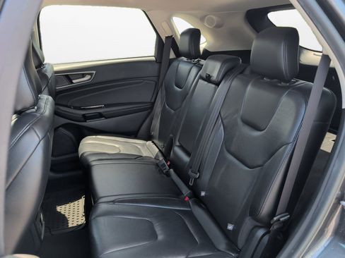 Used 2020 Ford Edge Titanium AWD/4WD image 15