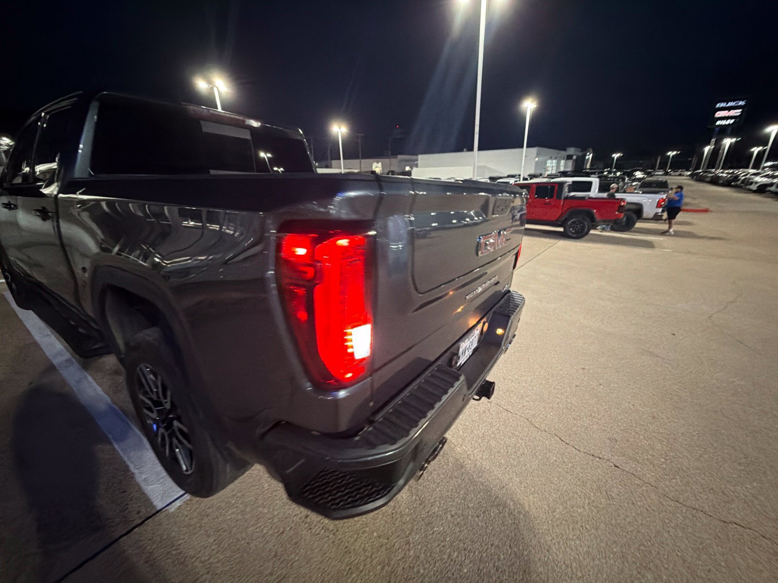 Used 2021 GMC Sierra 1500 AT4 w/ AT4 Premium Package AWD/4WD image 13