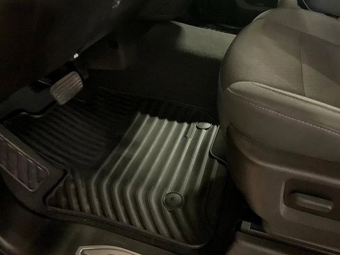 Used 2022 Chevrolet Silverado 1500 RST w/ Z71 Off-Road Package image 17