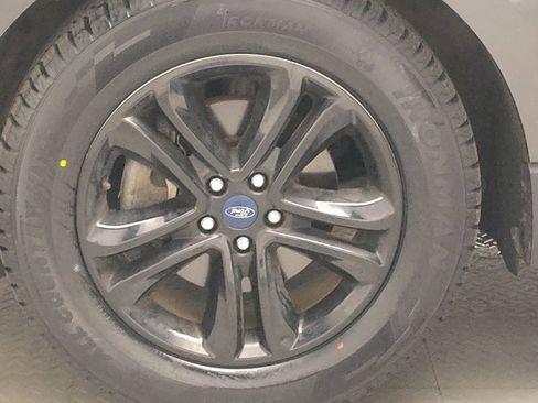 Used 2019 Ford Edge SEL w/ Equipment Group 201A FWD image 31