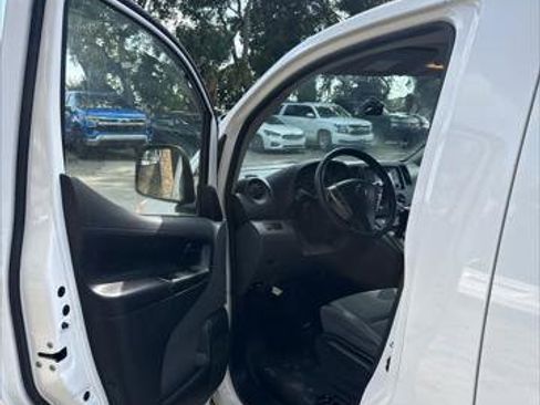 Used 2019 Nissan NV200 S w/ Cruise Control Package image 12