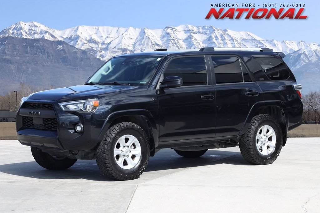 Used 2021 Toyota 4Runner SR5 AWD/4WD image 1