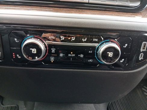 New 2026 GMC Sierra 1500 SLE w/ Snow Plow Prep Package image 16