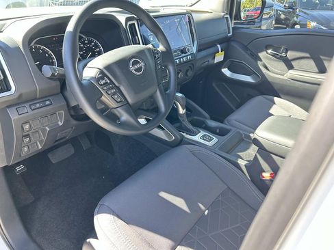 New 2026 Nissan Frontier SV w/ Tow Package AWD/4WD image 14