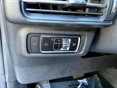 Used 2023 Lincoln Corsair AWD w/ Equipment Group 101A image 35