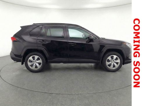 Used 2019 Toyota RAV4 LE w/ All Weather Liner Package image 10