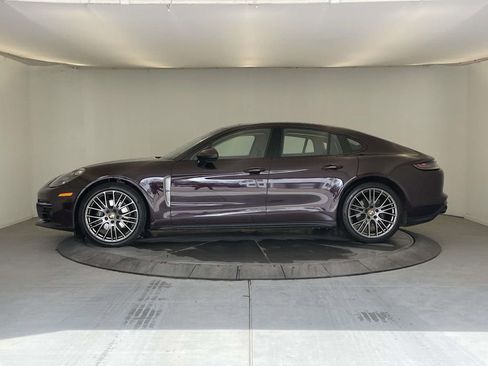 Certified 2022 Porsche Panamera 4 Platinum Edition image 2