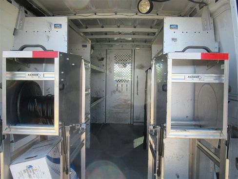 Used 2012 Mercedes-Benz Sprinter 2500 w/ Additional Battery Pkg image 8