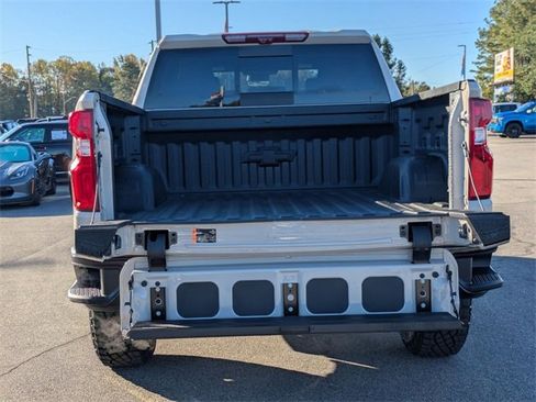 New 2026 Chevrolet Silverado 1500 ZR2 image 32