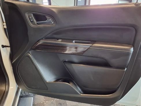 Used 2022 GMC Canyon Elevation w/ Driver Alert Package AWD/4WD image 12