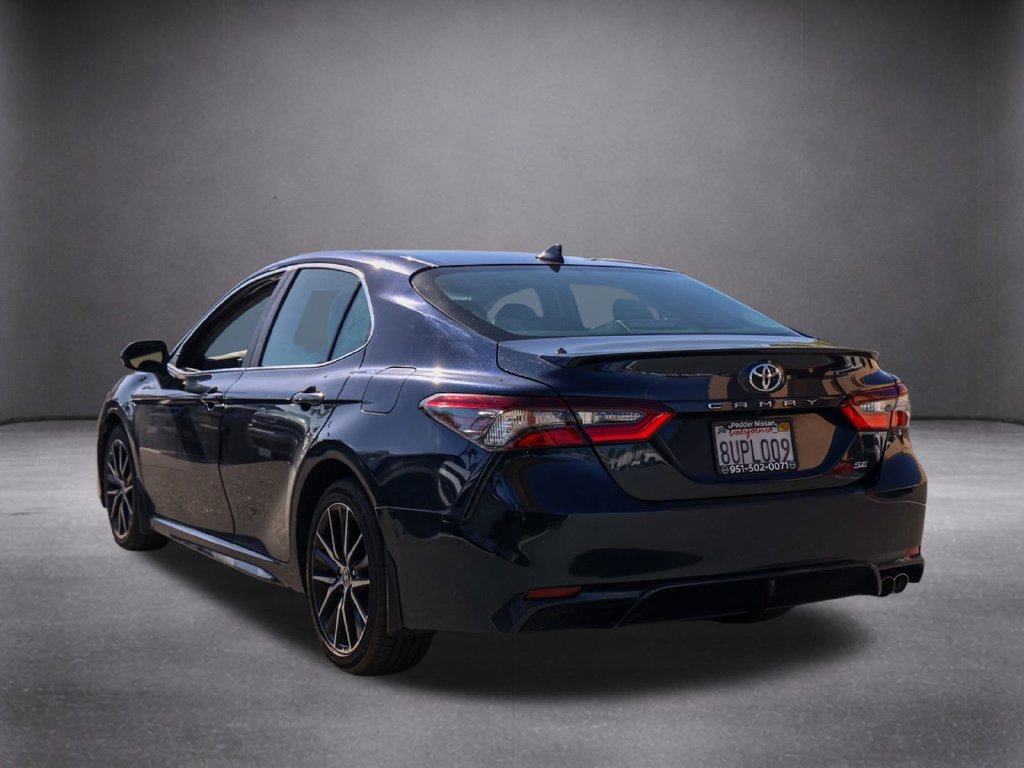 Used 2021 Toyota Camry SE FWD image 7