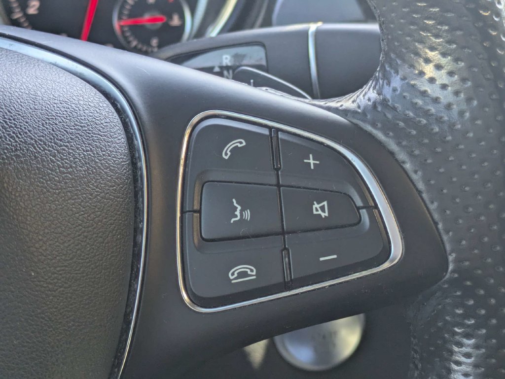 Used 2018 Mercedes-Benz GLE 350 4MATIC image 33