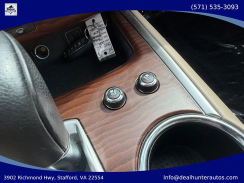 Used 2020 Nissan Pathfinder Platinum FWD image 34