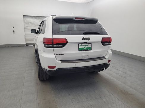 Used 2016 Jeep Grand Cherokee Limited 75th Anniversary image 6