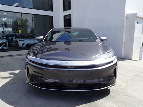 Used 2022 Lucid Air Grand Touring image 2