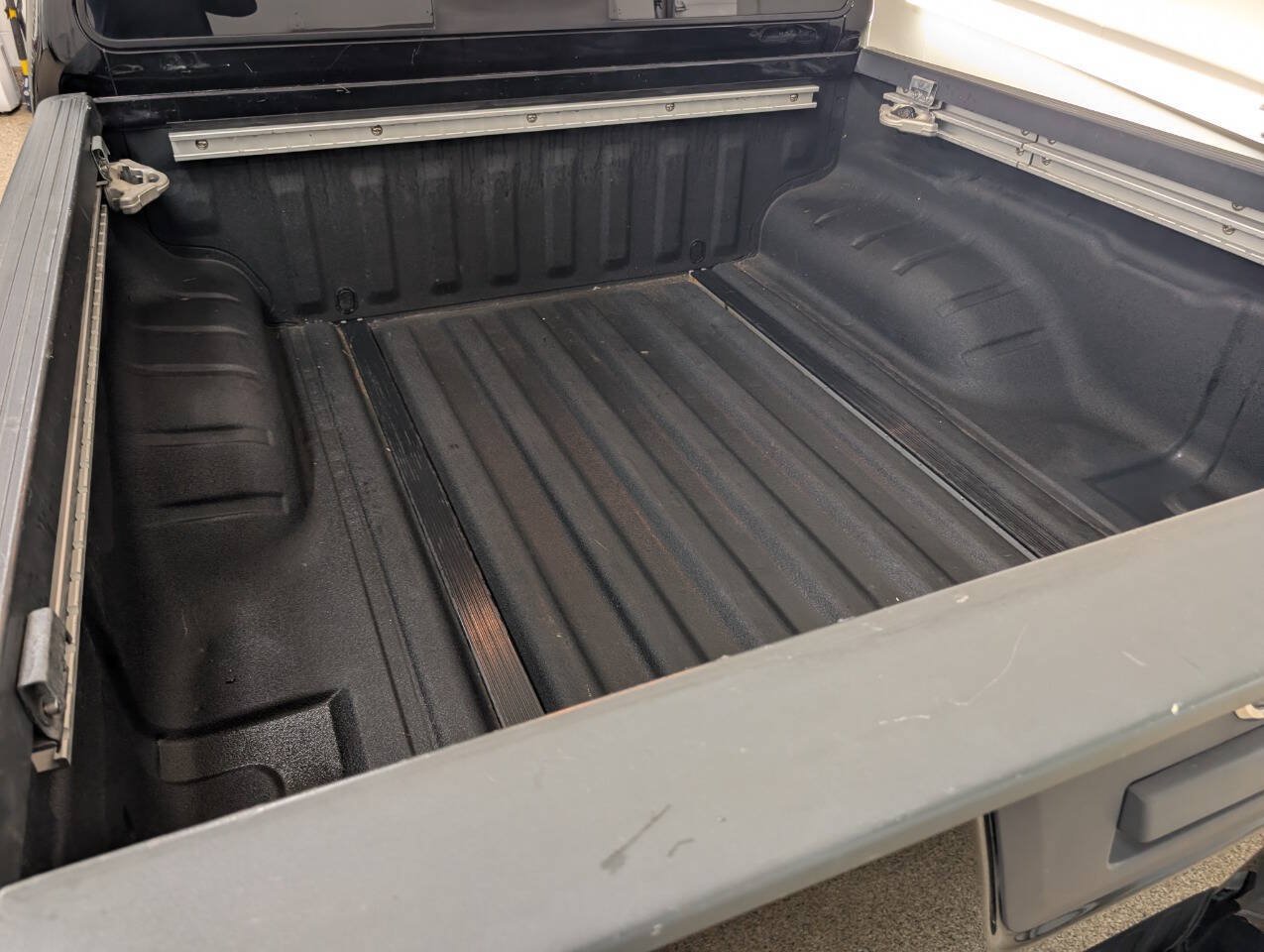 Used 2015 Nissan Frontier PRO-4X AWD/4WD image 24