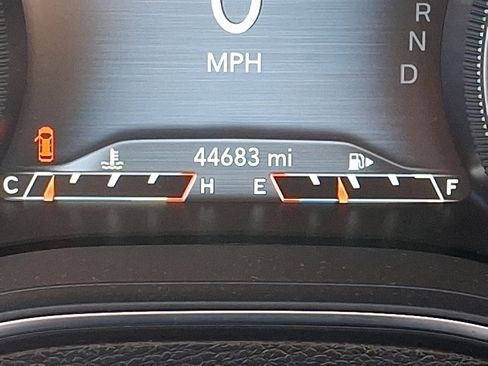 Used 2019 Jeep Cherokee Limited image 19