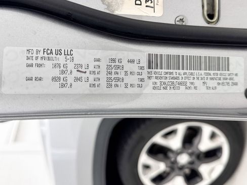 Used 2018 Jeep Compass Limited w/ Navigation Group image 34