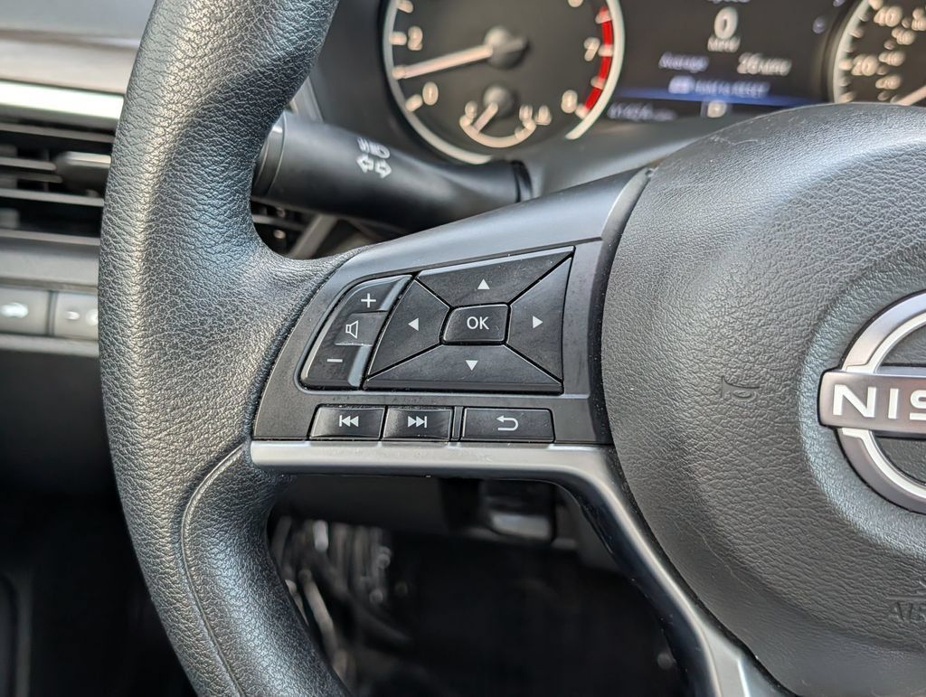 Used 2023 Nissan Altima 2.5 SV AWD/4WD image 24