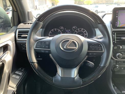 Used 2023 Lexus GX 460 Premium image 18