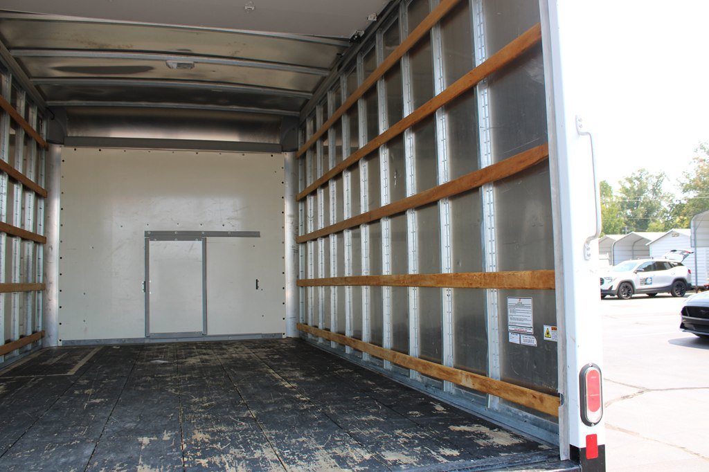 Used 2022 Chevrolet Express 3500 w/ Power Convenience Package RWD image 13