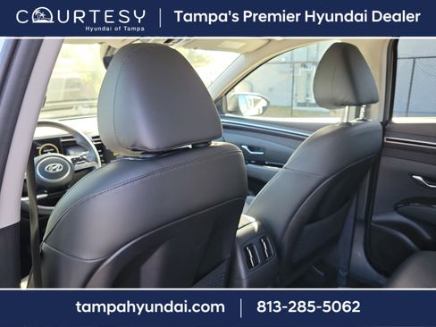 Used 2022 Hyundai Tucson SEL w/ Convenience + Premium Package image 11