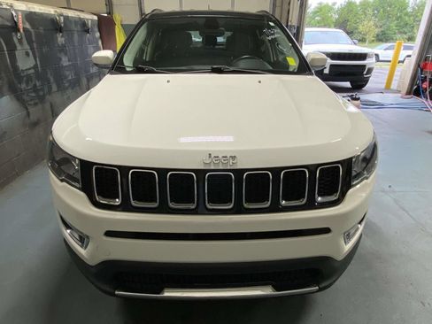 Used 2018 Jeep Compass Limited AWD/4WD image 2