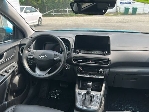 Used 2022 Hyundai Kona Limited image 11