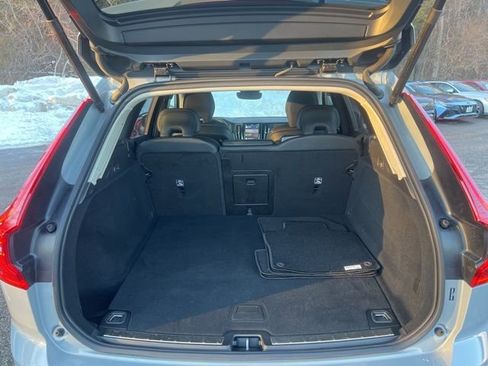 Certified 2025 Volvo XC60 B5 Plus image 23