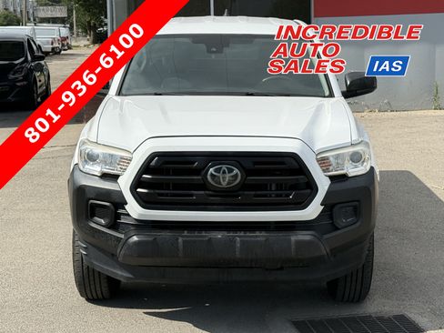 Used 2018 Toyota Tacoma SR RWD image 1